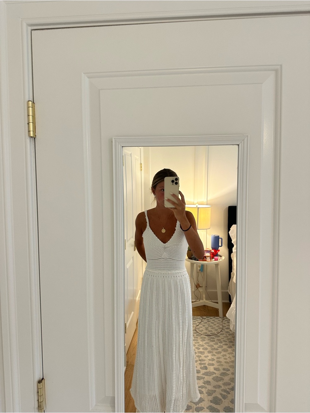 Moon River Tuckernuck White Crochet V‑Neck Maxi Dress - Picture 2 of 4